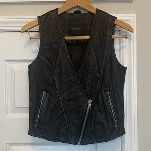 Mirage black leather vest w/zipper detail, size Small